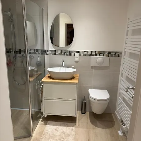 Apartament Lucy - Moderne Mit Kostenlosem Parkplatz, Terrasse, Nahe Und Malerweg