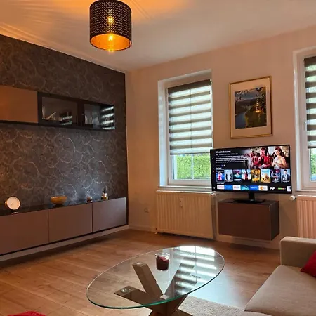 Lucy - Moderne Mit Kostenlosem Parkplatz, Terrasse, Nahe Und Malerweg * Bad Schandau