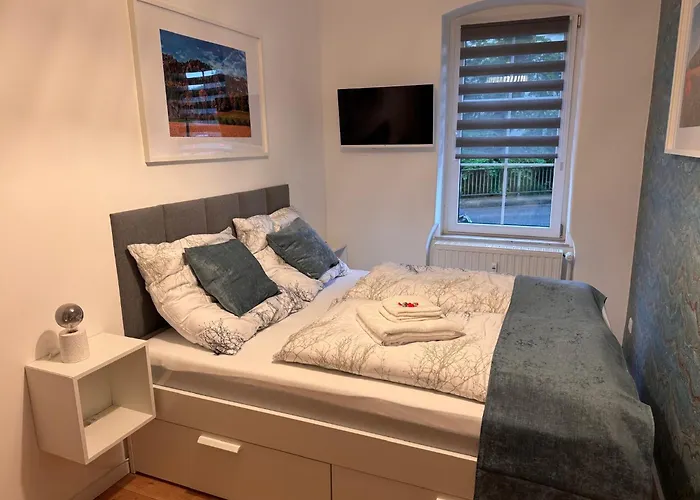 Lucy - Moderne Mit Kostenlosem Parkplatz, Terrasse, Nahe Und Malerweg Appartement Bad Schandau